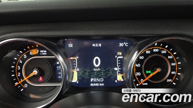 Jeep Wrangler (JL) 2.0 Overland Power Top 4Door 2021 — фото 8