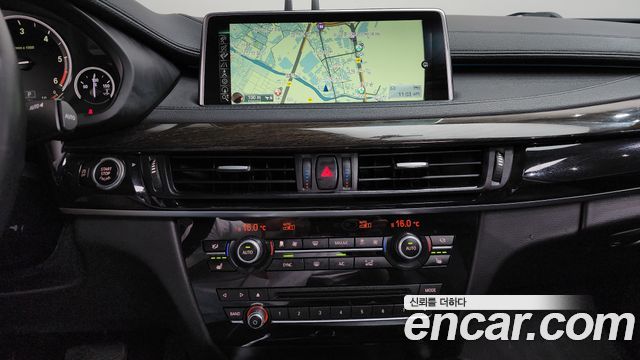 BMW X6 (F16) xDrive 30d 2015 — фото 14