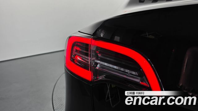 Tesla Model 3 Long Range AWD 2022 — фото 29