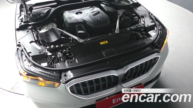 BMW 5 Series (G60) 530e 2025 — фото 6