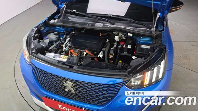 Peugeot e-2008 (II) EV GT 2023 — фото 6