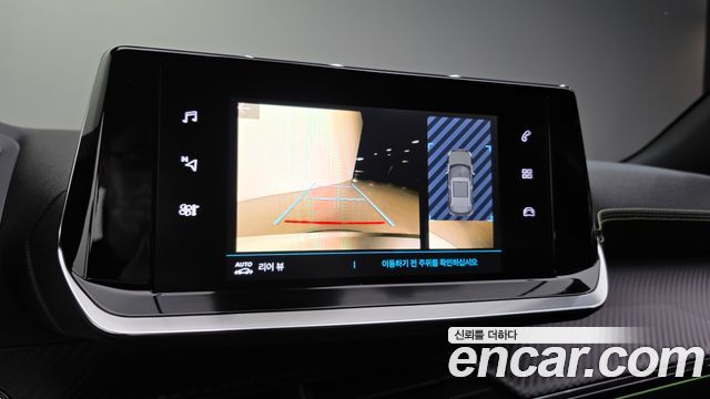 Peugeot e-2008 (II) EV GT 2023 — фото 15