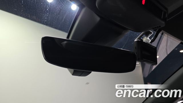 Peugeot e-2008 (II) EV GT 2023 — фото 19