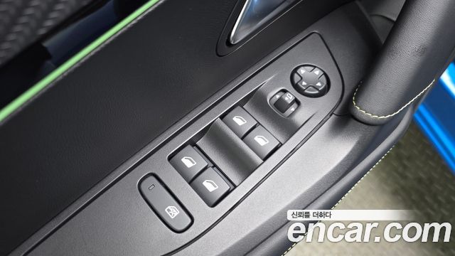 Peugeot e-2008 (II) EV GT 2023 — фото 31