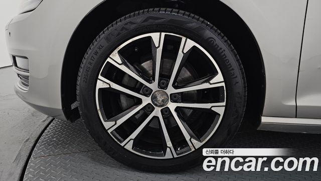 Volkswagen Golf (VII) 2.0 TDI Premium 2015 — фото 5