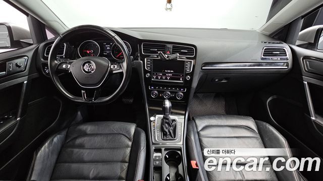 Volkswagen Golf (VII) 2.0 TDI Premium 2015 — фото 7