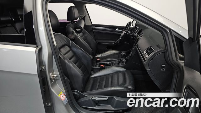 Volkswagen Golf (VII) 2.0 TDI Premium 2015 — фото 12