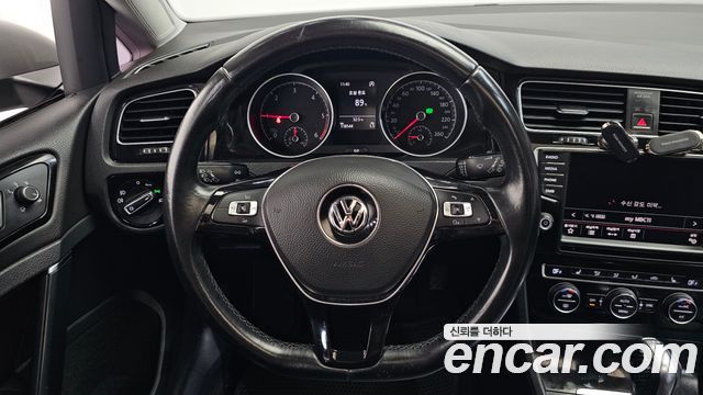 Volkswagen Golf (VII) 2.0 TDI Premium 2015 — фото 13