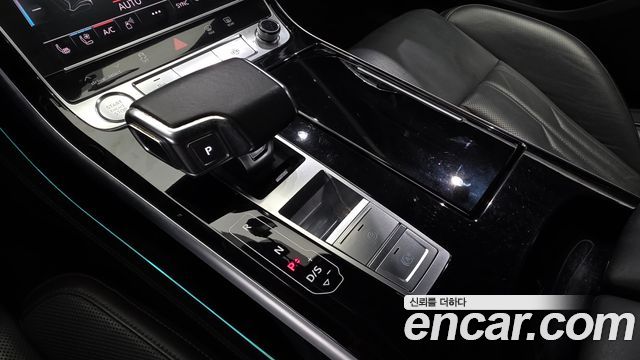 Audi A8 (D5) 55 TFSI Quattro LWB 2020 — фото 9