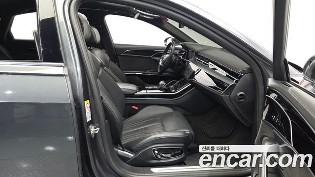 Audi A8 (D5) 55 TFSI Quattro LWB 2020 — фото 15
