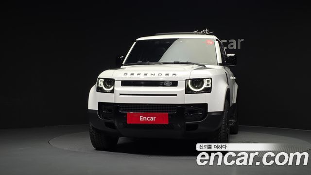 Land Rover Defender (L663) 110 D250 SE 2023 — фото 3