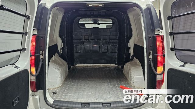 Hyundai Staria Cargo 5-Seater Smart 2022 — фото 16