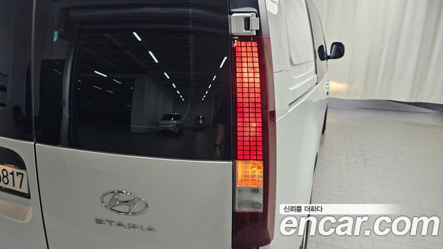 Hyundai Staria Cargo 5-Seater Smart 2022 — фото 23