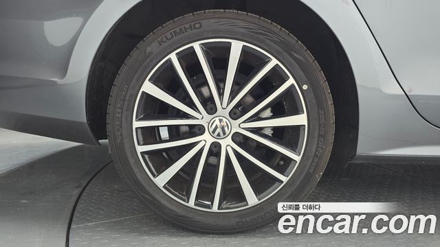 Volkswagen Jetta 2.0 TDI BlueMotion 6th 2015 — фото 5