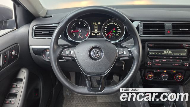 Volkswagen Jetta 2.0 TDI BlueMotion 6th 2015 — фото 14