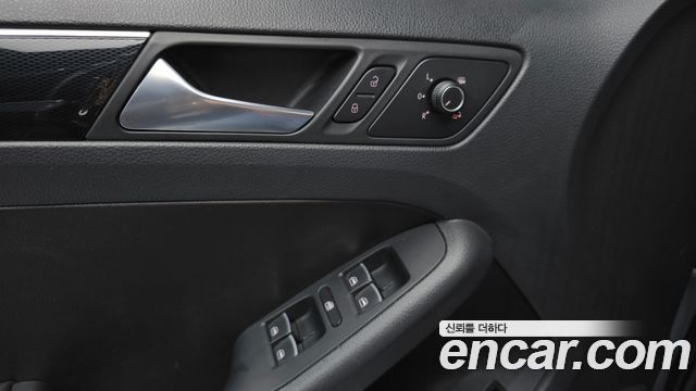 Volkswagen Jetta 2.0 TDI BlueMotion 6th 2015 — фото 18