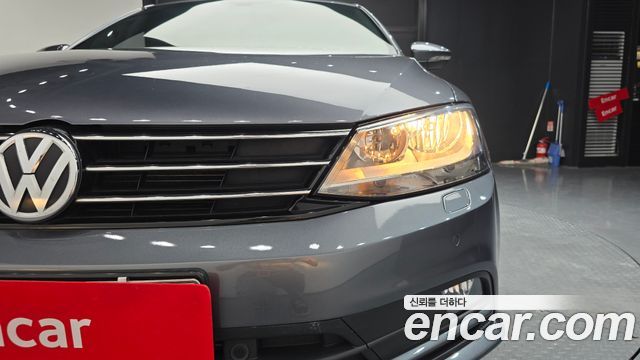 Volkswagen Jetta 2.0 TDI BlueMotion 6th 2015 — фото 22