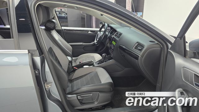 Volkswagen Jetta 2.0 TDI BlueMotion 6th 2015 — фото 26