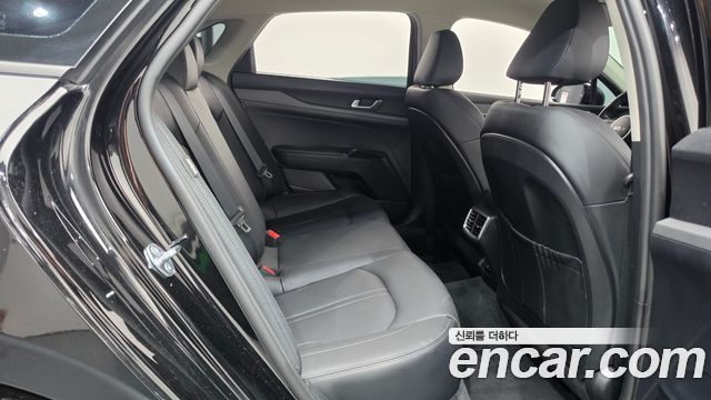 Kia K5 (III) 2.0 Prestige 2025 — фото 11