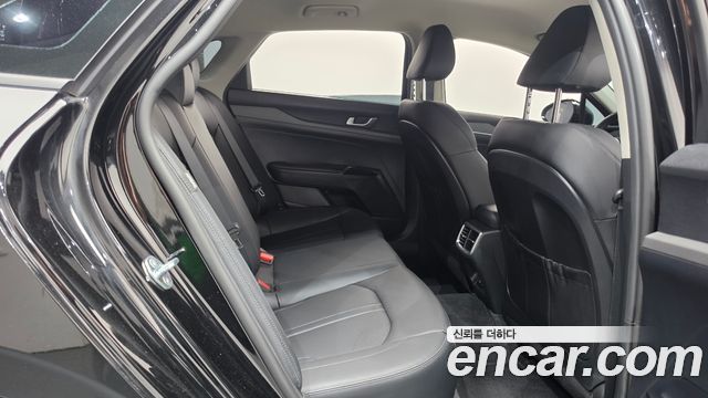 Kia K5 (III) 2.0 Prestige 2024 — фото 11