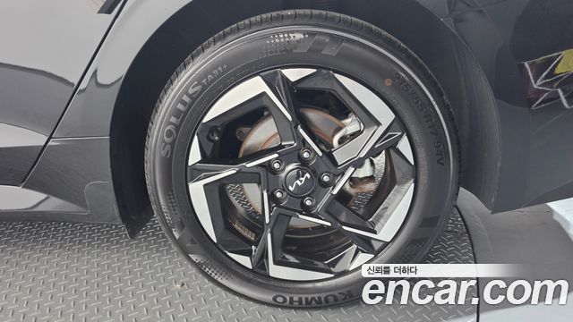 Kia K5 (III) 2.0 Prestige 2024 — фото 21