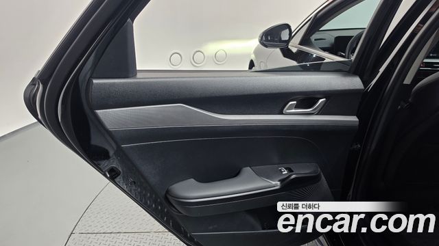 Kia K5 (III) 2.0 Prestige 2024 — фото 25