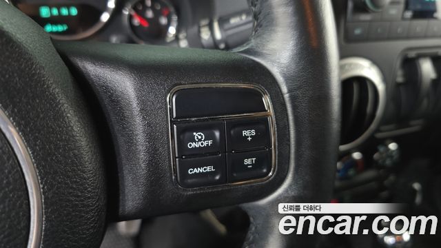 Jeep Wrangler (JK) 2.8 Diesel Rubicon 2Door 2011 — фото 15