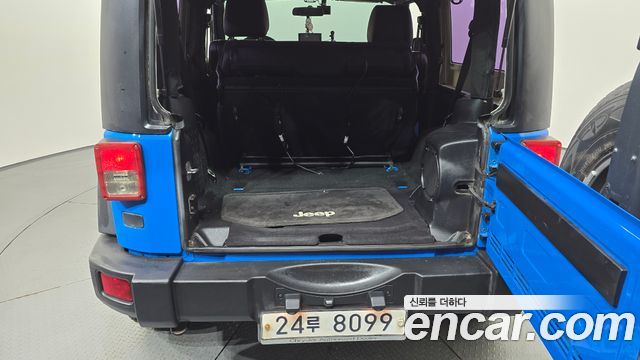 Jeep Wrangler (JK) 2.8 Diesel Rubicon 2Door 2011 — фото 16