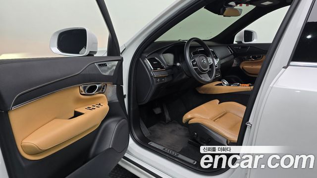 Volvo XC90 (II) B6 Inscription 2022 — фото 10
