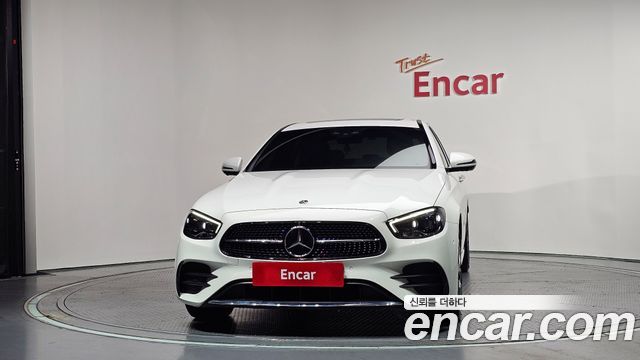 Mercedes-Benz E-Class (W213) E220d 4MATIC AMG Line 2023 — фото 3