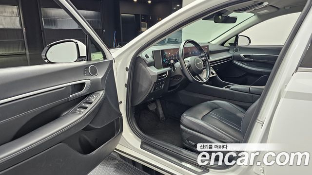 Hyundai Sonata The Edge (DN8) 2.0 Exclusive 2024 — фото 10