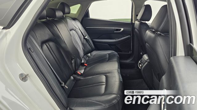 Hyundai Sonata The Edge (DN8) 2.0 Exclusive 2024 — фото 12