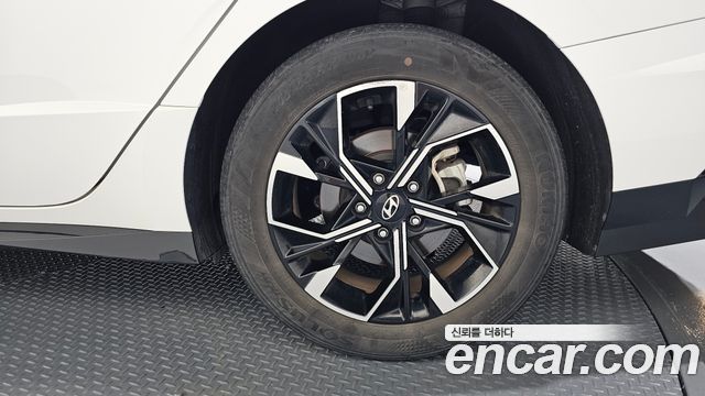 Hyundai Sonata The Edge (DN8) 2.0 Exclusive 2024 — фото 21