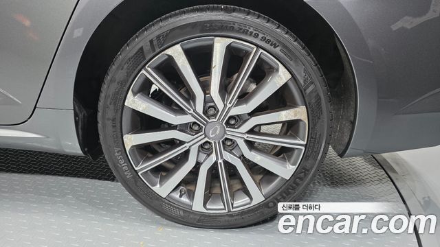 Renault Korea SM6 1.3 TCe RE 2021 — фото 27