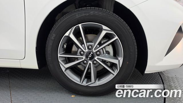 Kia K3 (II) 1.6 Prestige 2022 — фото 5
