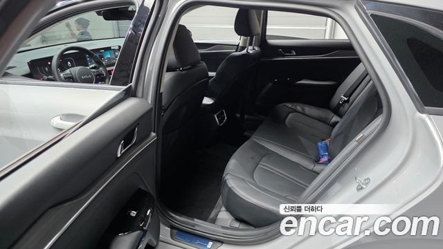 Kia K5 (III) 2.0 Noblesse 2024 — фото 11