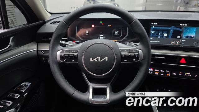 Kia K5 (III) 2.0 Noblesse 2024 — фото 13