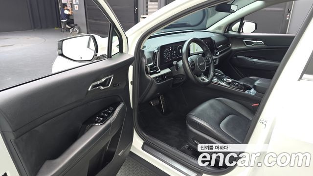 Kia Sportage (V) LPG 2.0 2WD Signature 2023 — фото 10
