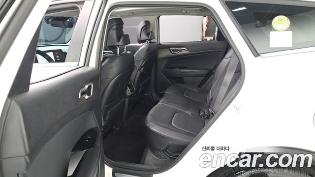 Kia Sportage (V) LPG 2.0 2WD Signature 2023 — фото 11