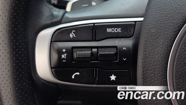 Kia Sportage (V) LPG 2.0 2WD Signature 2023 — фото 17