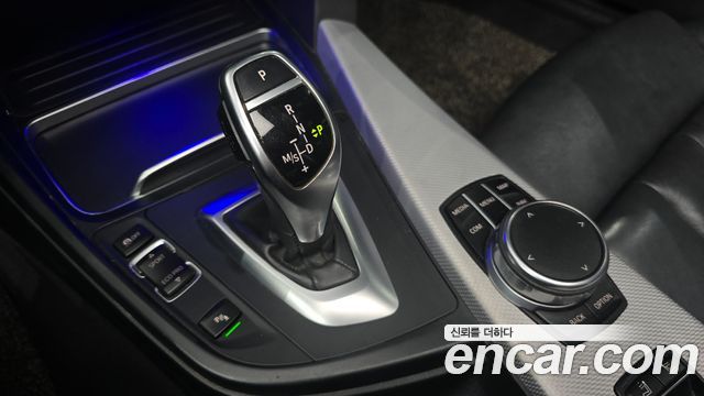 BMW 4 Series (F32) 428i M Sport Convertible 2017 — фото 9