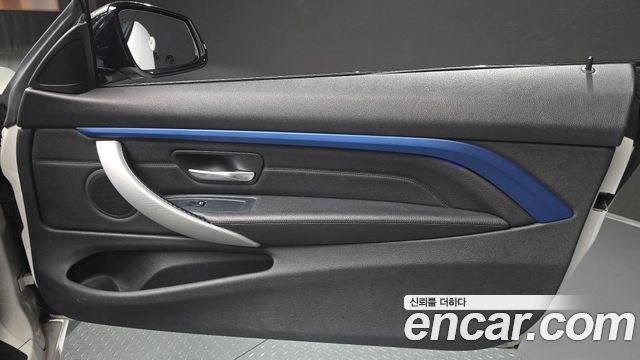 BMW 4 Series (F32) 428i M Sport Convertible 2017 — фото 25