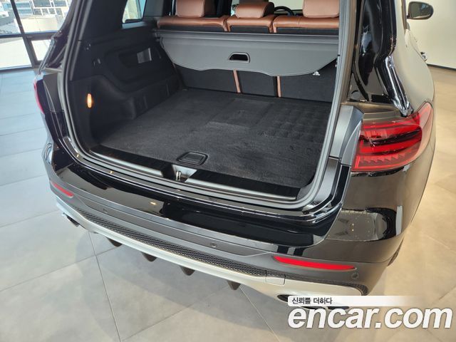Mercedes-Benz GLB-Class (X247) AMG GLB35 4MATIC 2025 — фото 8