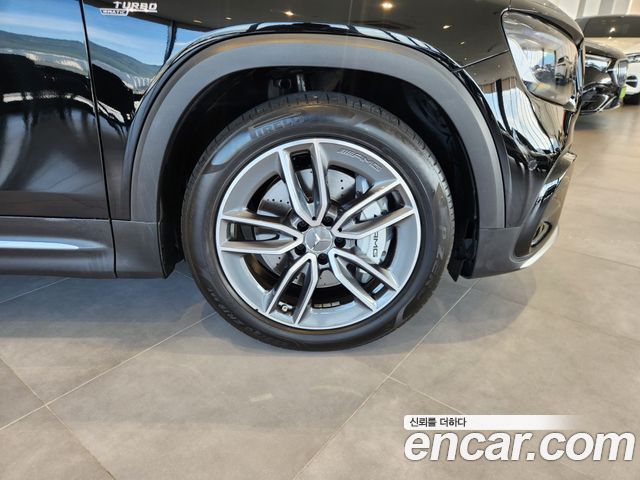 Mercedes-Benz GLB-Class (X247) AMG GLB35 4MATIC 2025 — фото 10