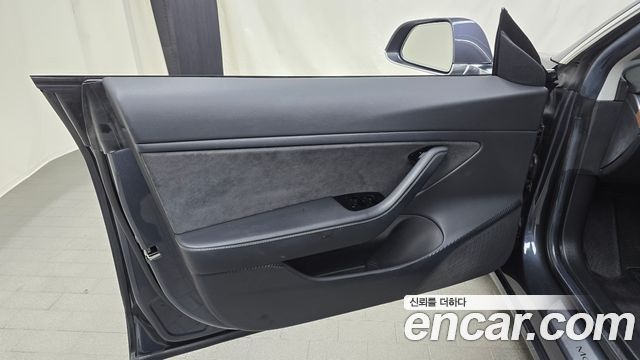 Tesla Model 3 Long Range AWD 2020 — фото 24