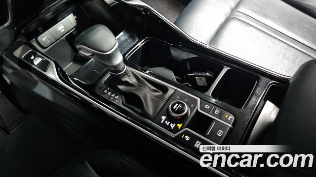 Kia Sorento (IV) Gasoline 2.5T 4WD Trendy 2023 — фото 9