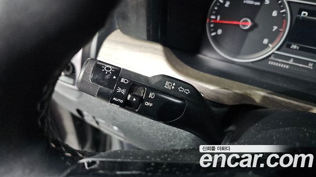 Kia Sorento (IV) Gasoline 2.5T 4WD Trendy 2023 — фото 16