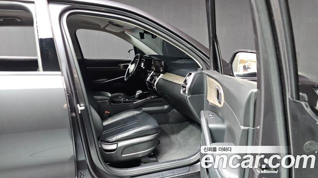 Kia Sorento (IV) Gasoline 2.5T 4WD Trendy 2023 — фото 18