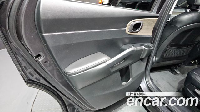 Kia Sorento (IV) Gasoline 2.5T 4WD Trendy 2023 — фото 25