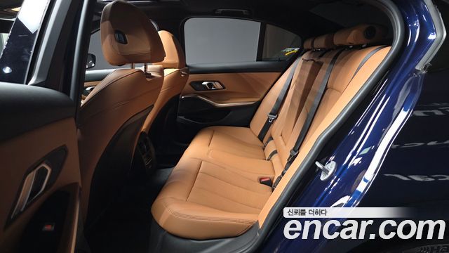 BMW 3 Series (G20) 320i M Sport 2025 — фото 12